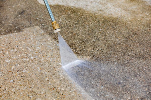 Cost of Driveway Pressure Cleaning in Brookfield