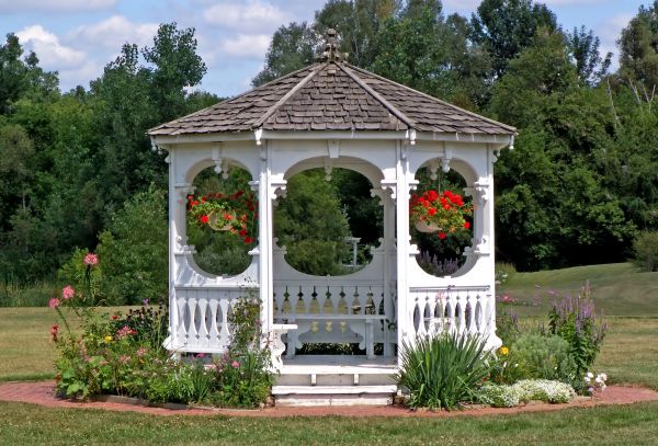 Gazebo Cleaning in Brookfield
