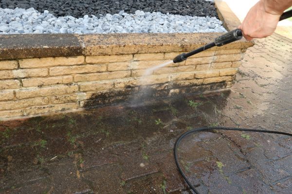 Retaining Wall Power Washing in Brookfield